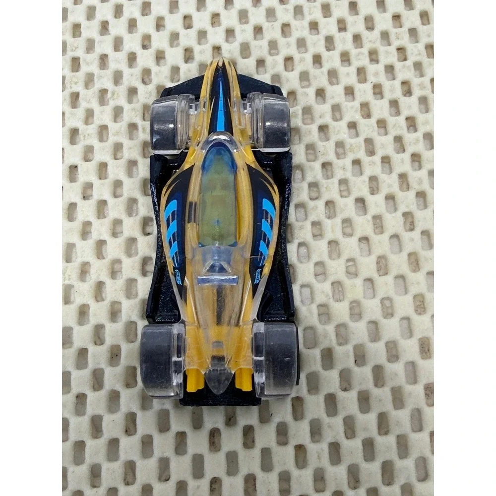 Hot Wheels Iridium X-Raycers Yellow Translucent‎ Die-Cast Race Car J02 Thailand
